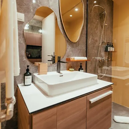 Waterfront - Na Vodi - The Opera