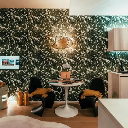 Waterfront - Na Vodi - The Opera